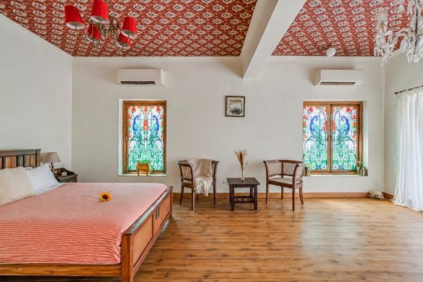 Image Title Goes Here